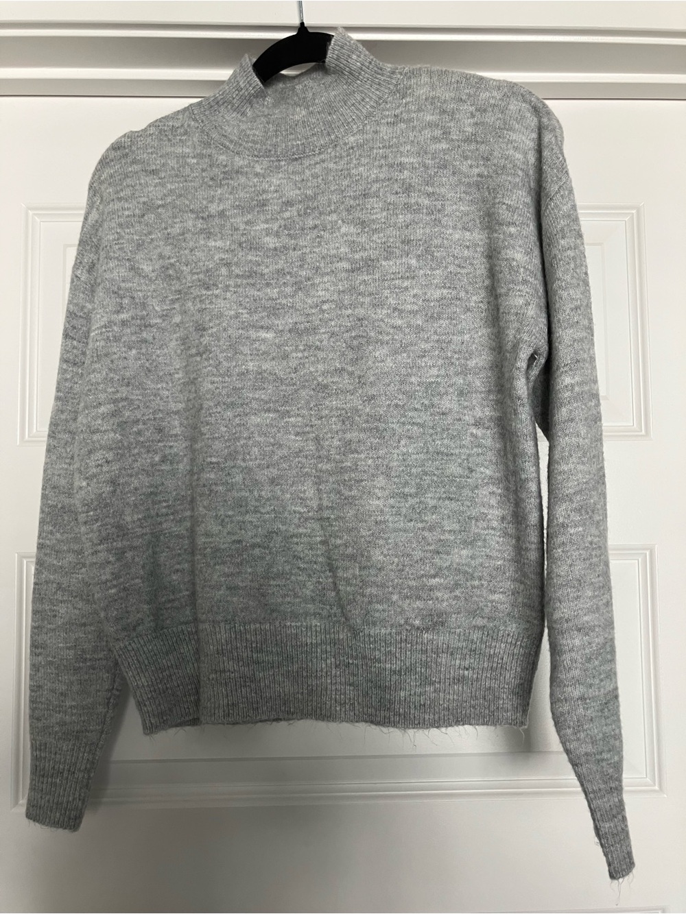 BCBG Gray Mock Turtleneck Sweater Women Size Small 2026-730
